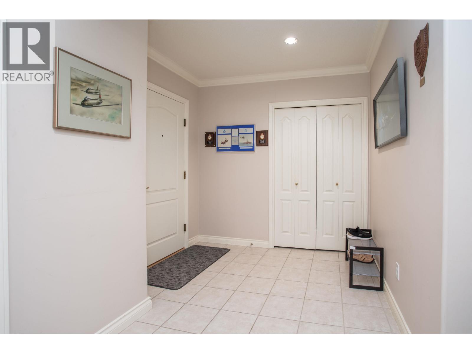 #202-1250 55TH Street, Tsawwassen