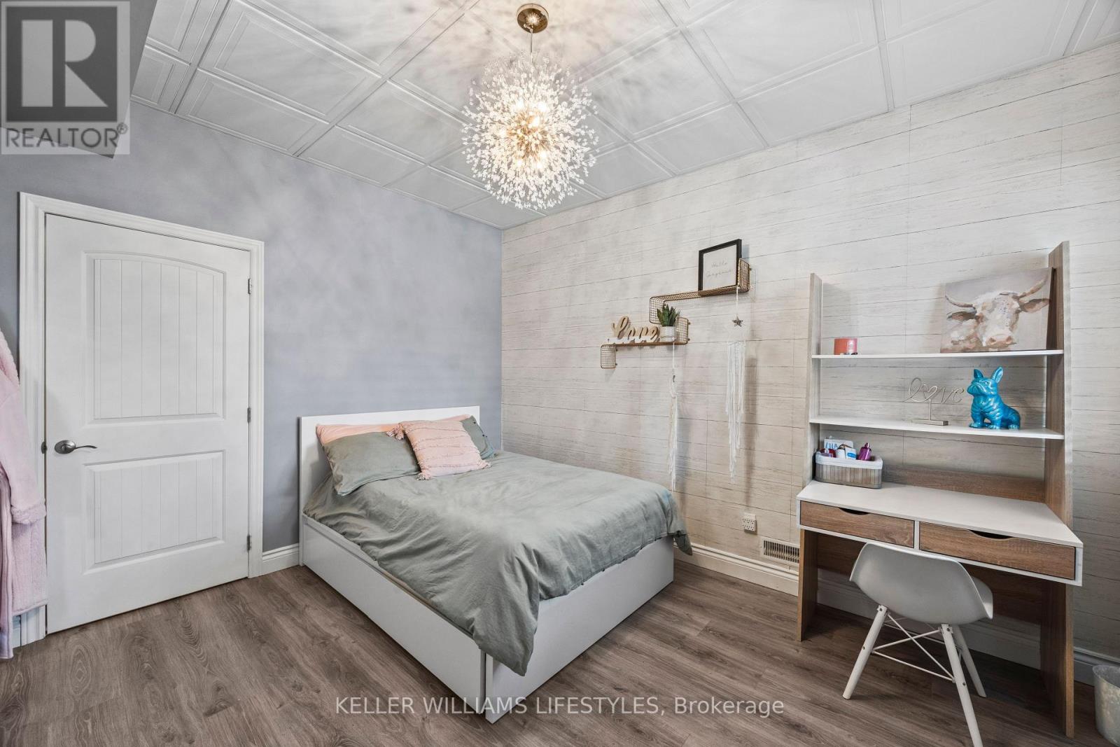 4 ALMA STREET Property Photo
