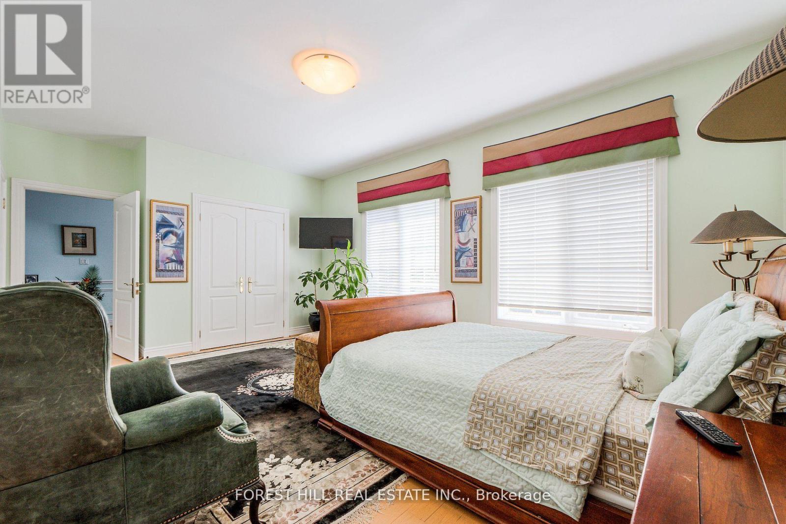 46 WIMPOLE DRIVE - 41