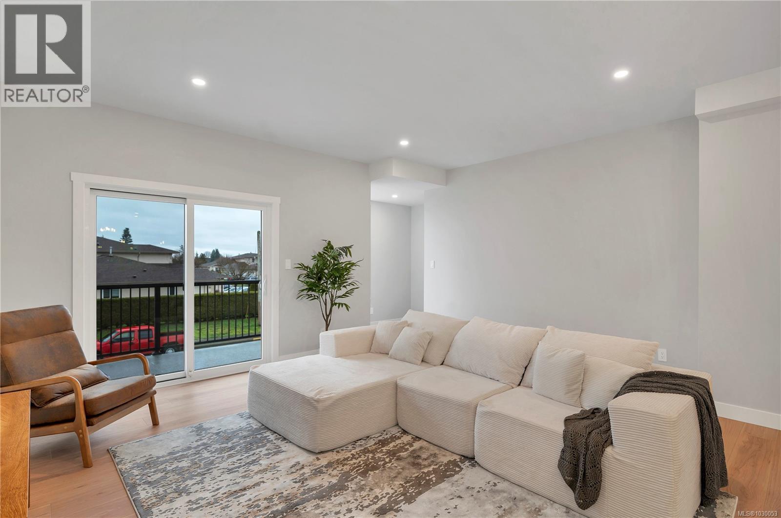 2022A GALERNO RD - 18