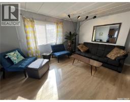 35 Cypress Mobile Home Park, Maple Creek, SK S0N1N0 Photo 12