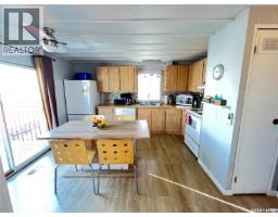 35 Cypress Mobile Home Park, Maple Creek, SK S0N1N0 Photo 8