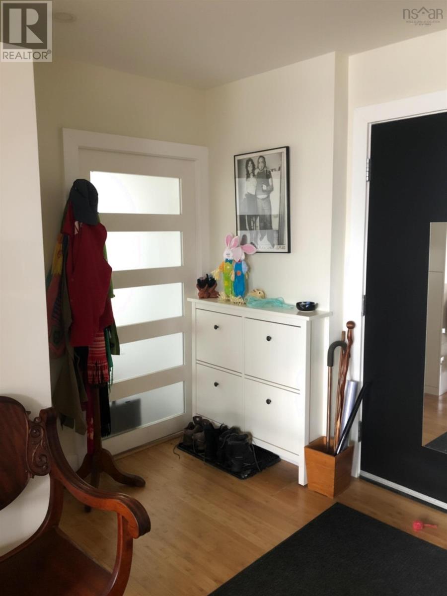 Property 5 of 17 of 110 151 Ritchie Street