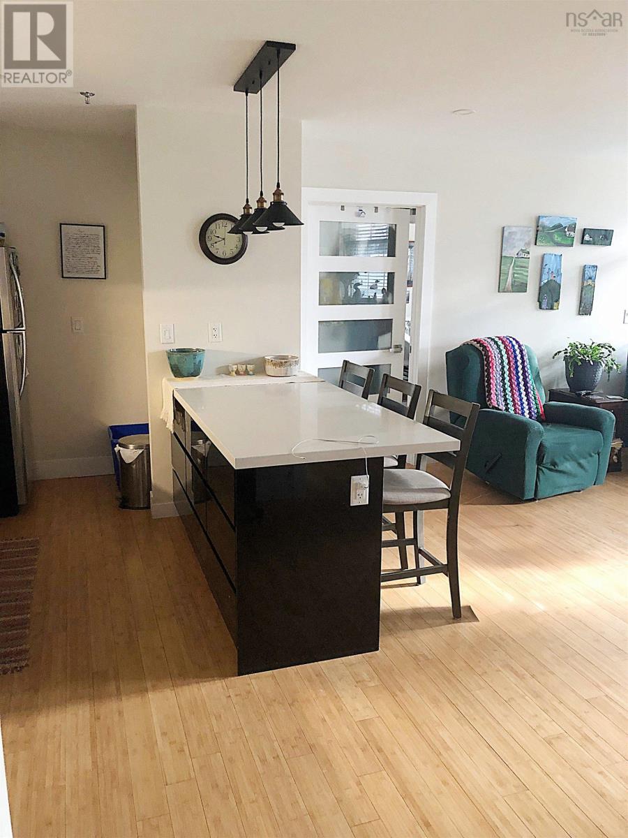 Property 12 of 17 of 110 151 Ritchie Street