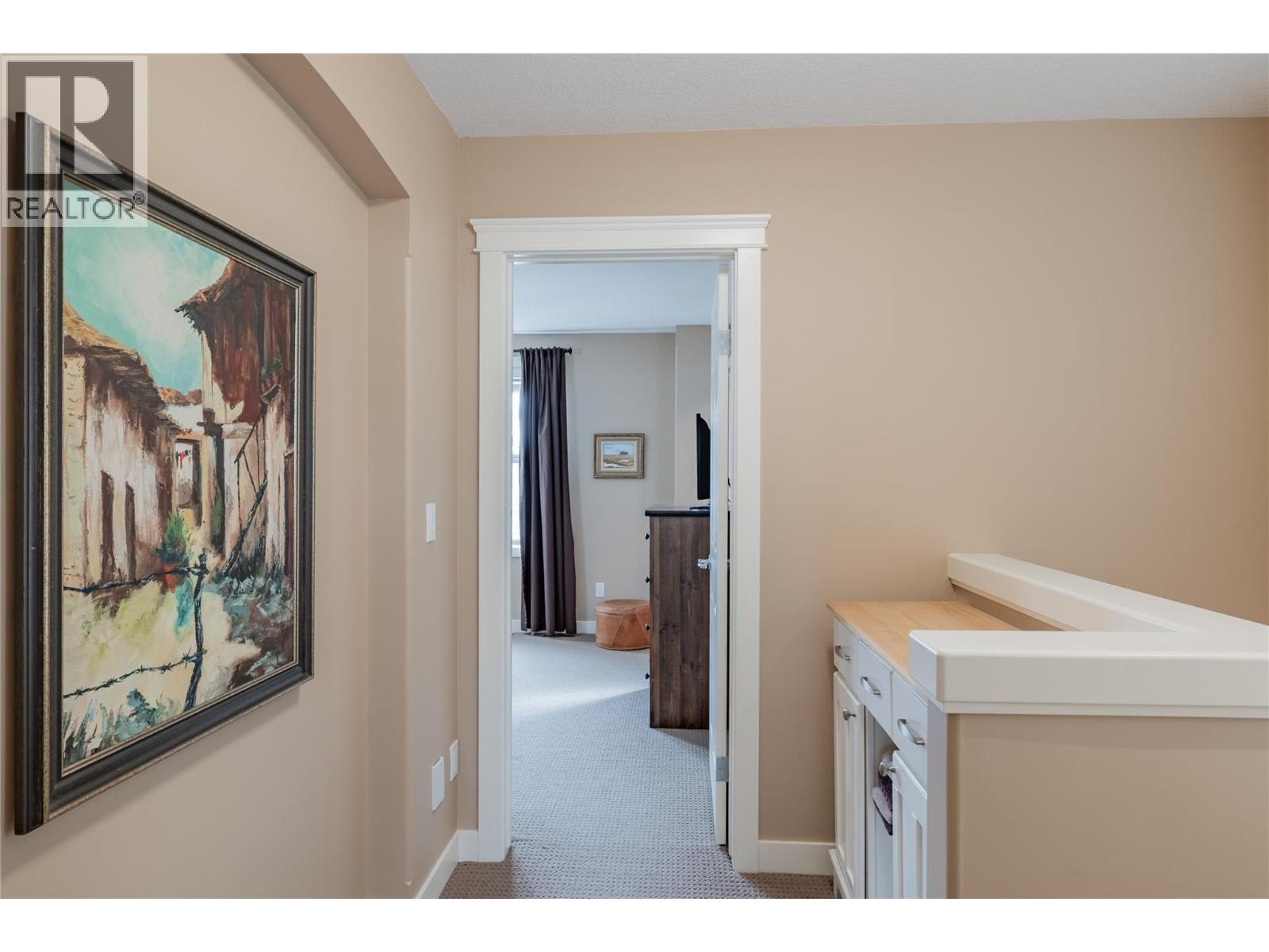 3 130 11th Avenue, Invermere