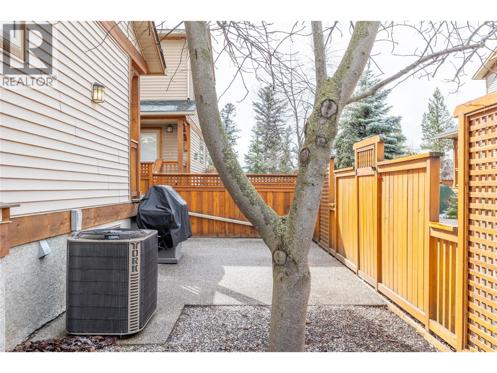 3 130 11th Avenue, Invermere