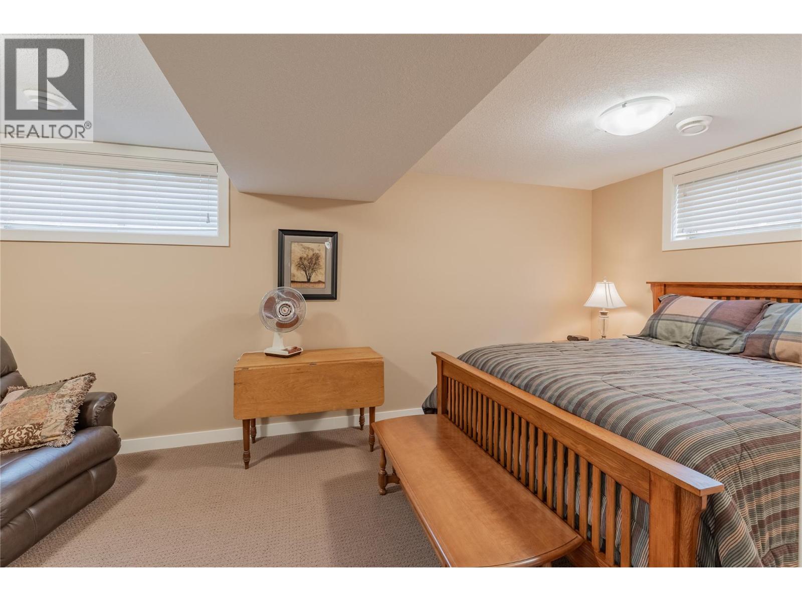 3 130 11th Avenue, Invermere