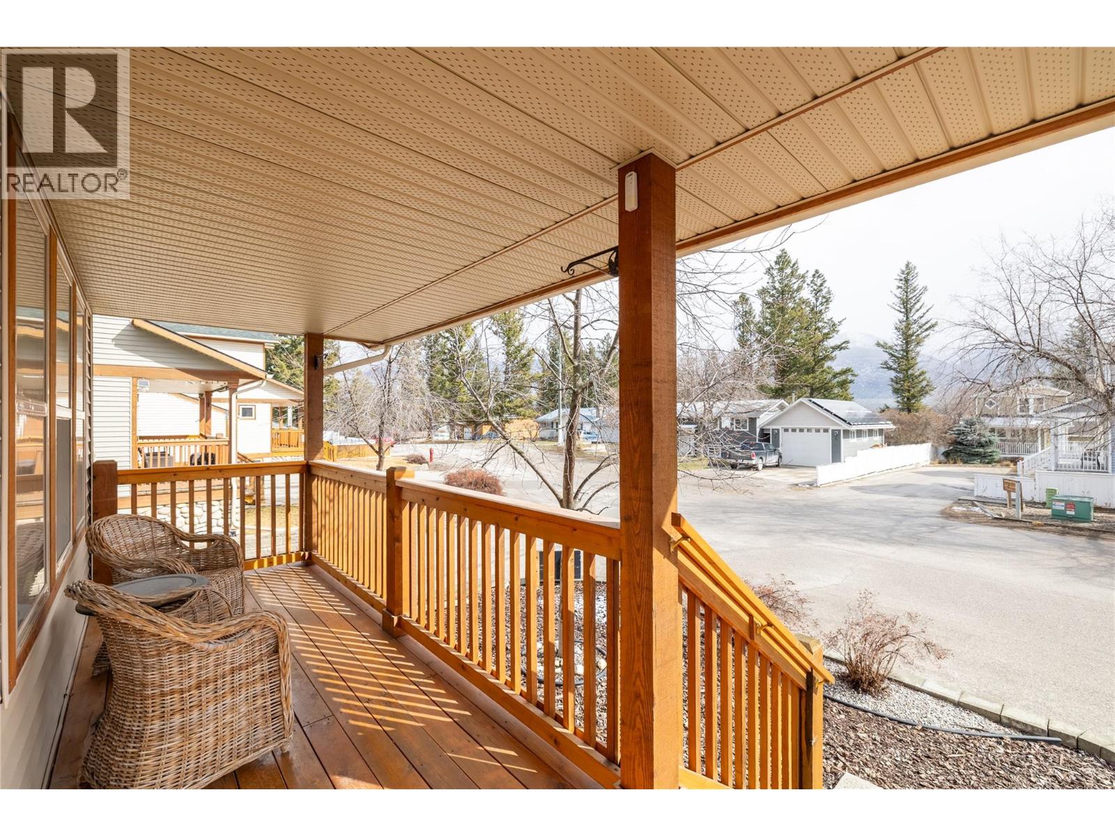 3 130 11th Avenue, Invermere