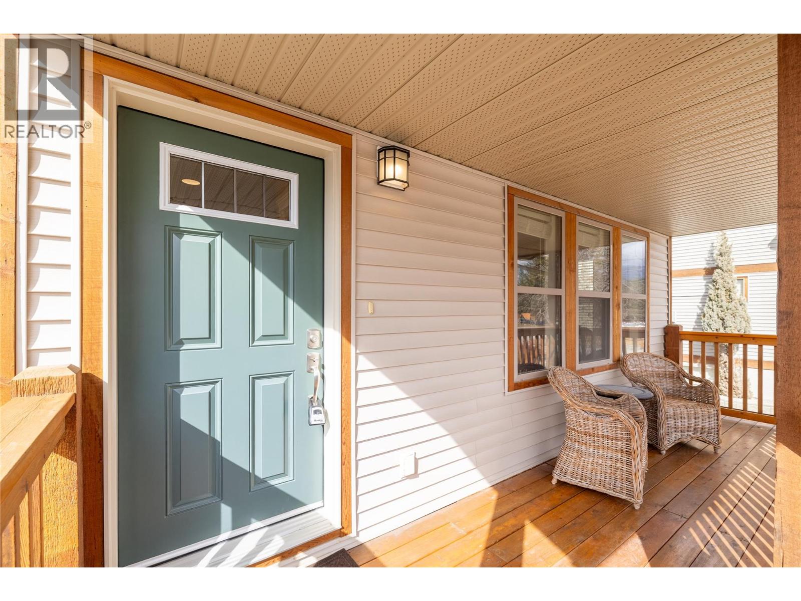 3 130 11th Avenue, Invermere