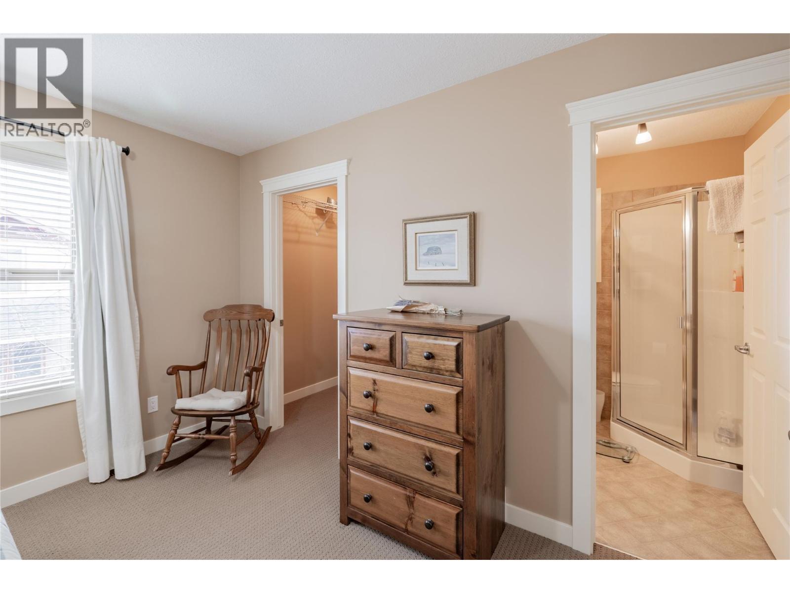 3 130 11th Avenue, Invermere