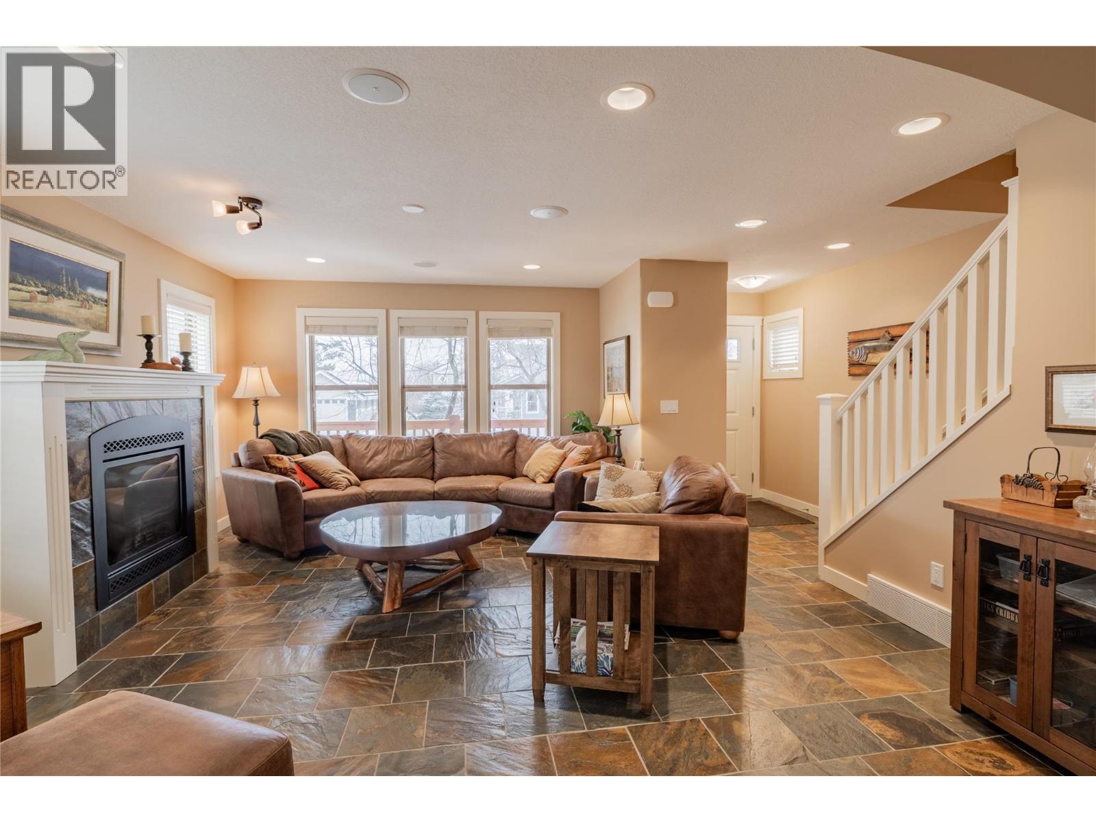 3 130 11th Avenue, Invermere