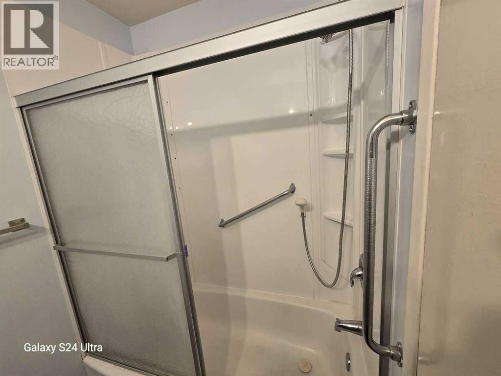 Single Family House for Sale in   Street SE Penbrooke Meadows Calgary 