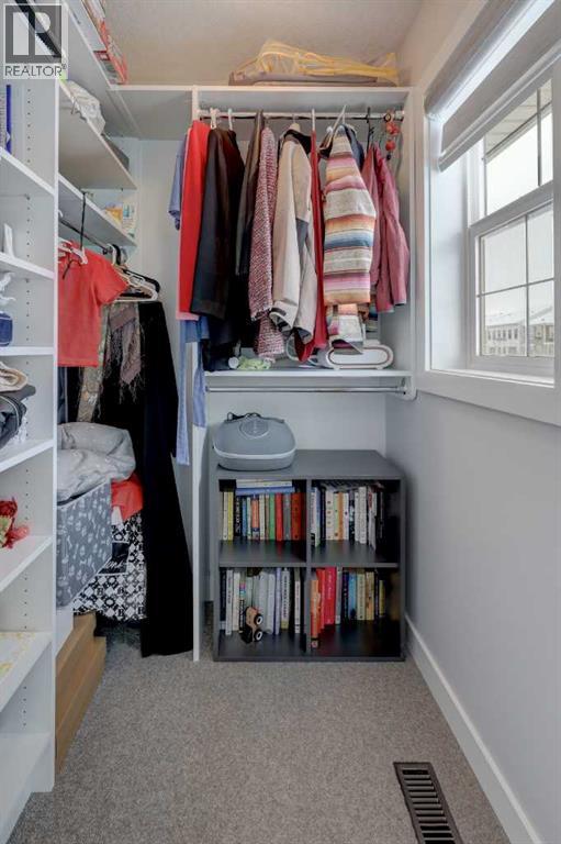 Single Family House for Sale in  Sherwood Boulevard NW Sherwood Calgary 