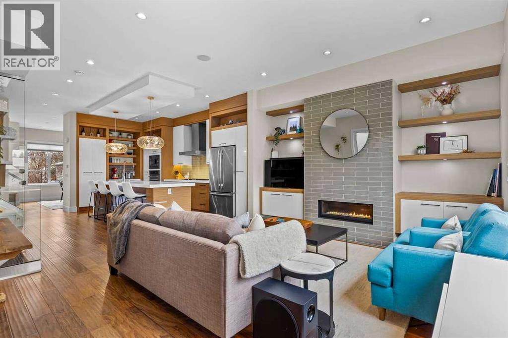 Single Family House for Sale in   Avenue SW Rosscarrock Calgary 