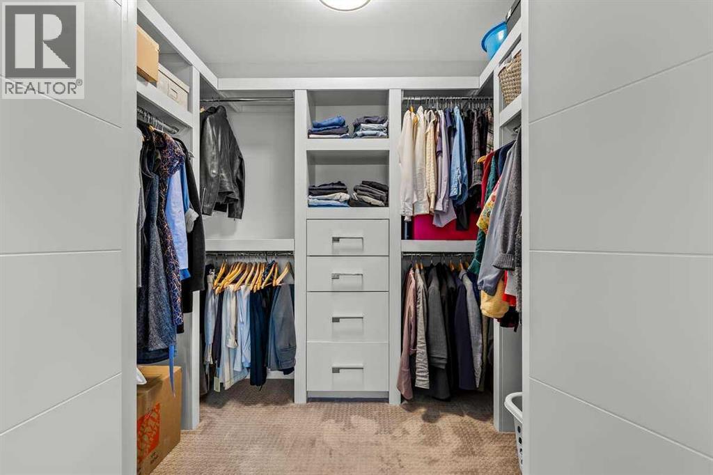 Single Family House for Sale in   Avenue SW Rosscarrock Calgary 