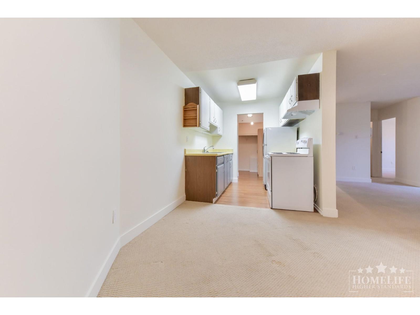 118 15020 NORTH BLUFF ROAD, White Rock