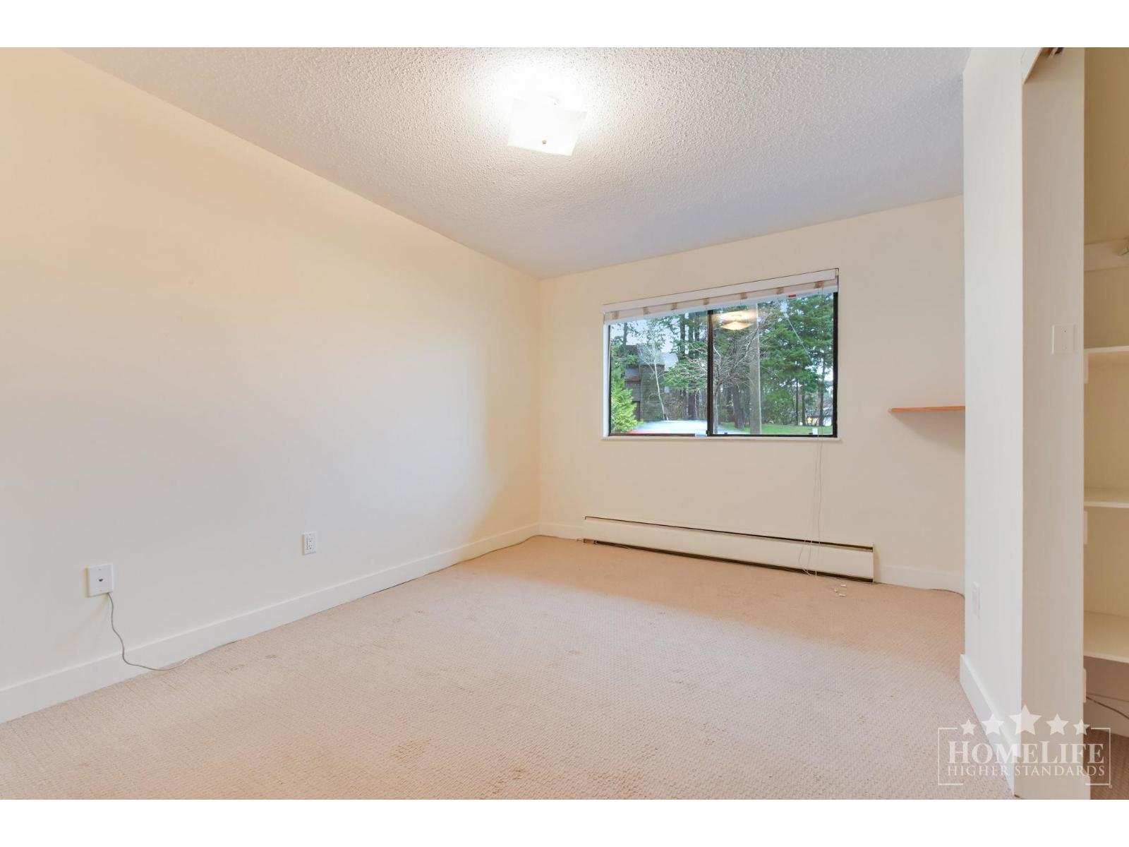 118 15020 NORTH BLUFF ROAD, White Rock