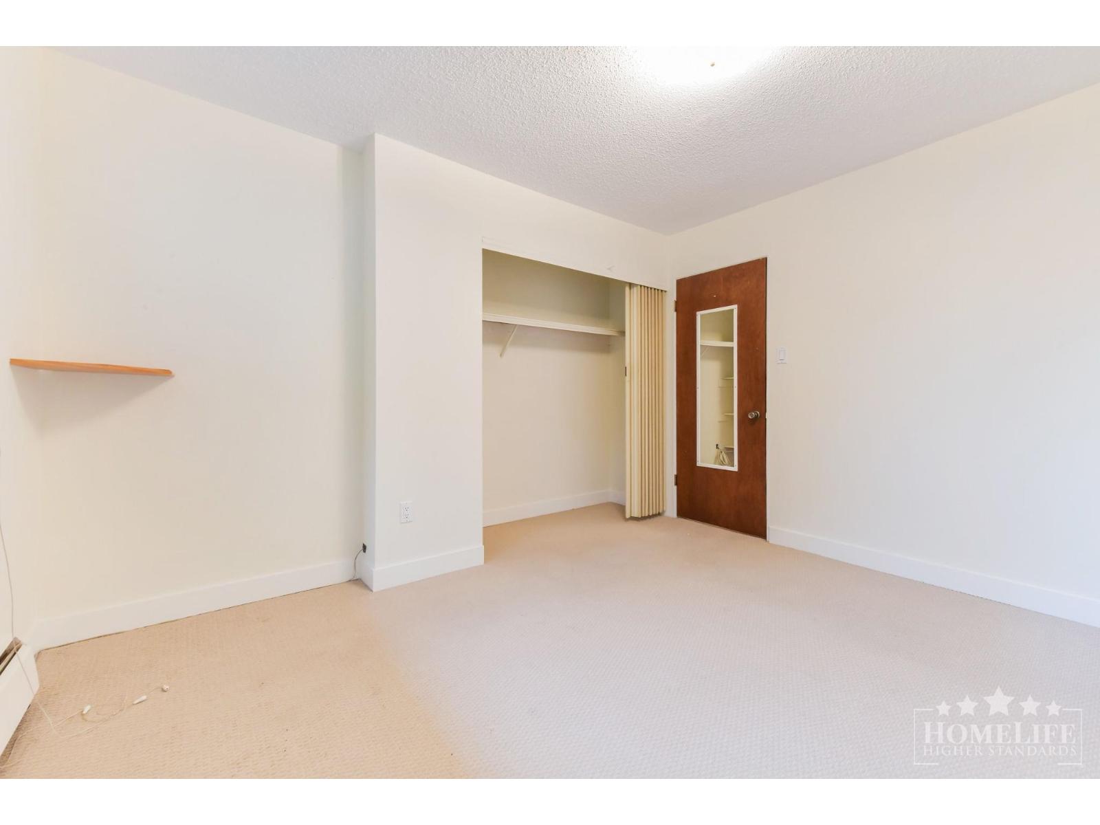 118 15020 NORTH BLUFF ROAD, White Rock