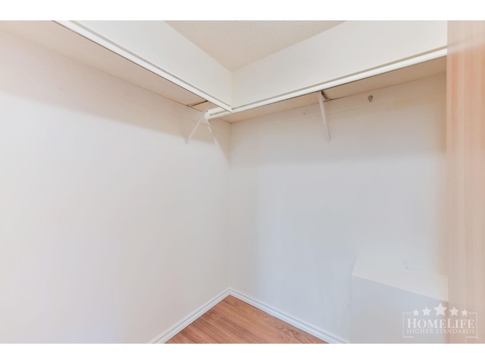 118 15020 NORTH BLUFF ROAD, White Rock