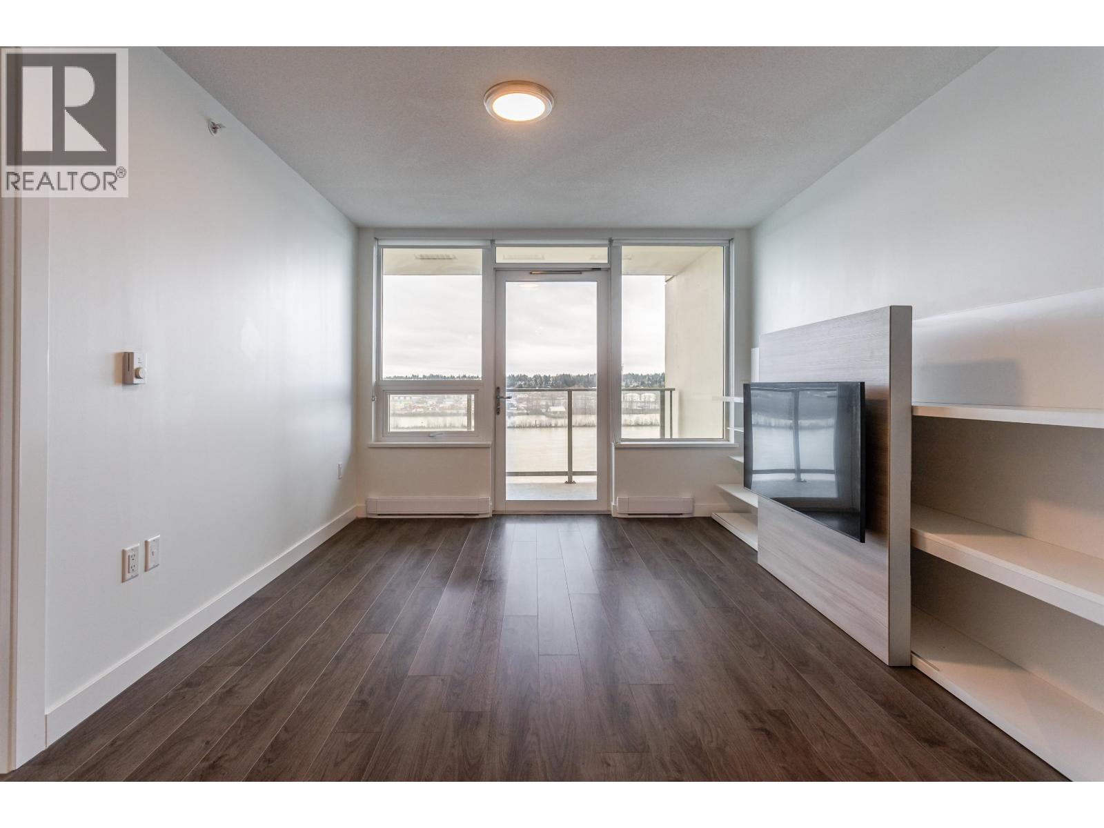 1310 988 QUAYSIDE DRIVE, New Westminster