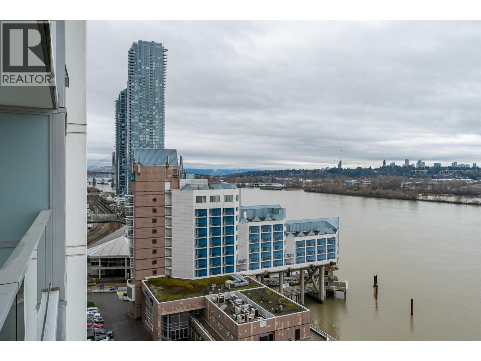 1310 988 QUAYSIDE DRIVE, New Westminster