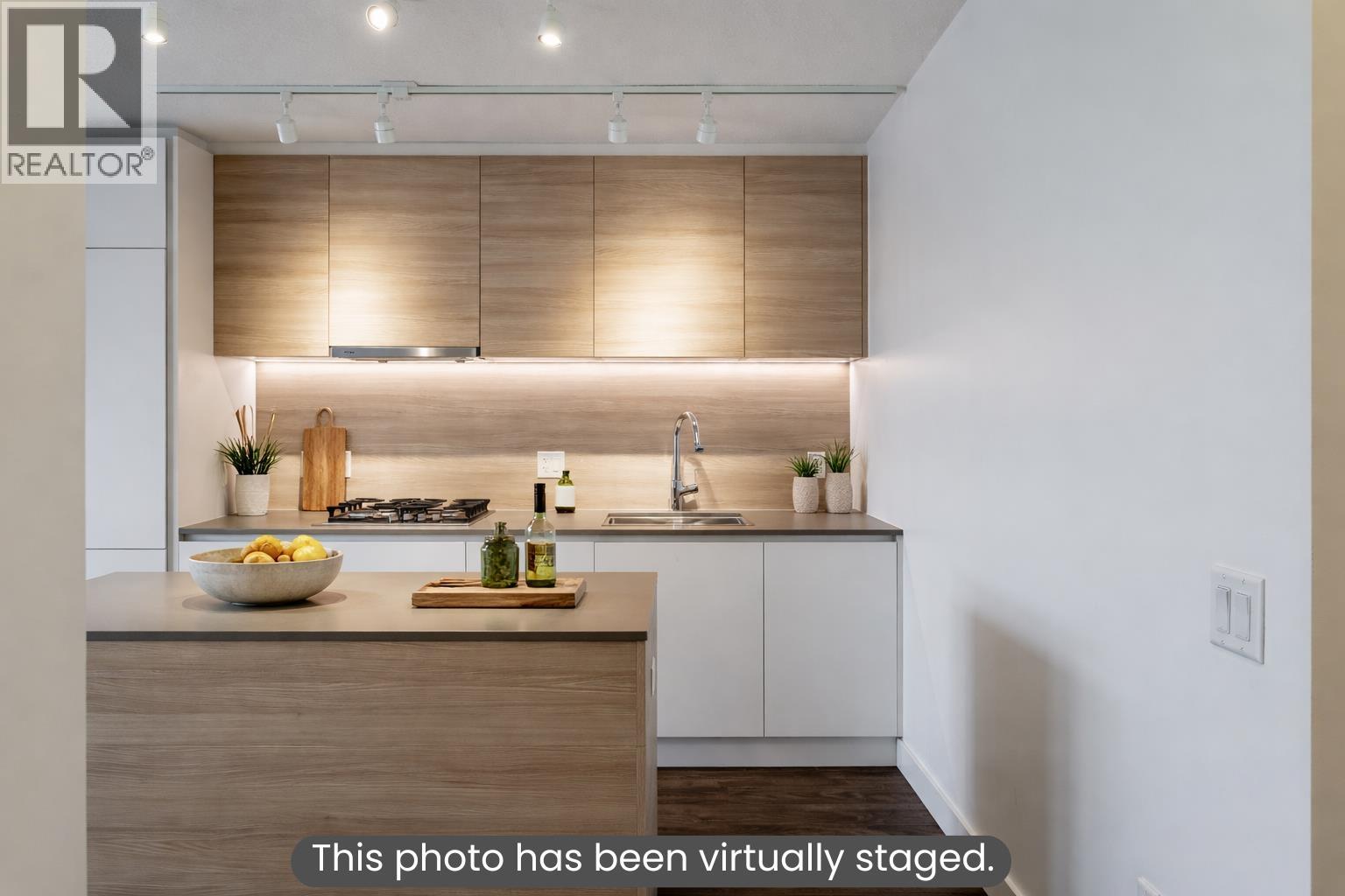 1310 988 QUAYSIDE DRIVE, New Westminster