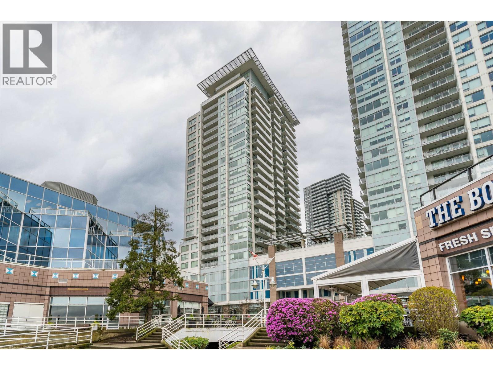 1310 988 QUAYSIDE DRIVE, New Westminster