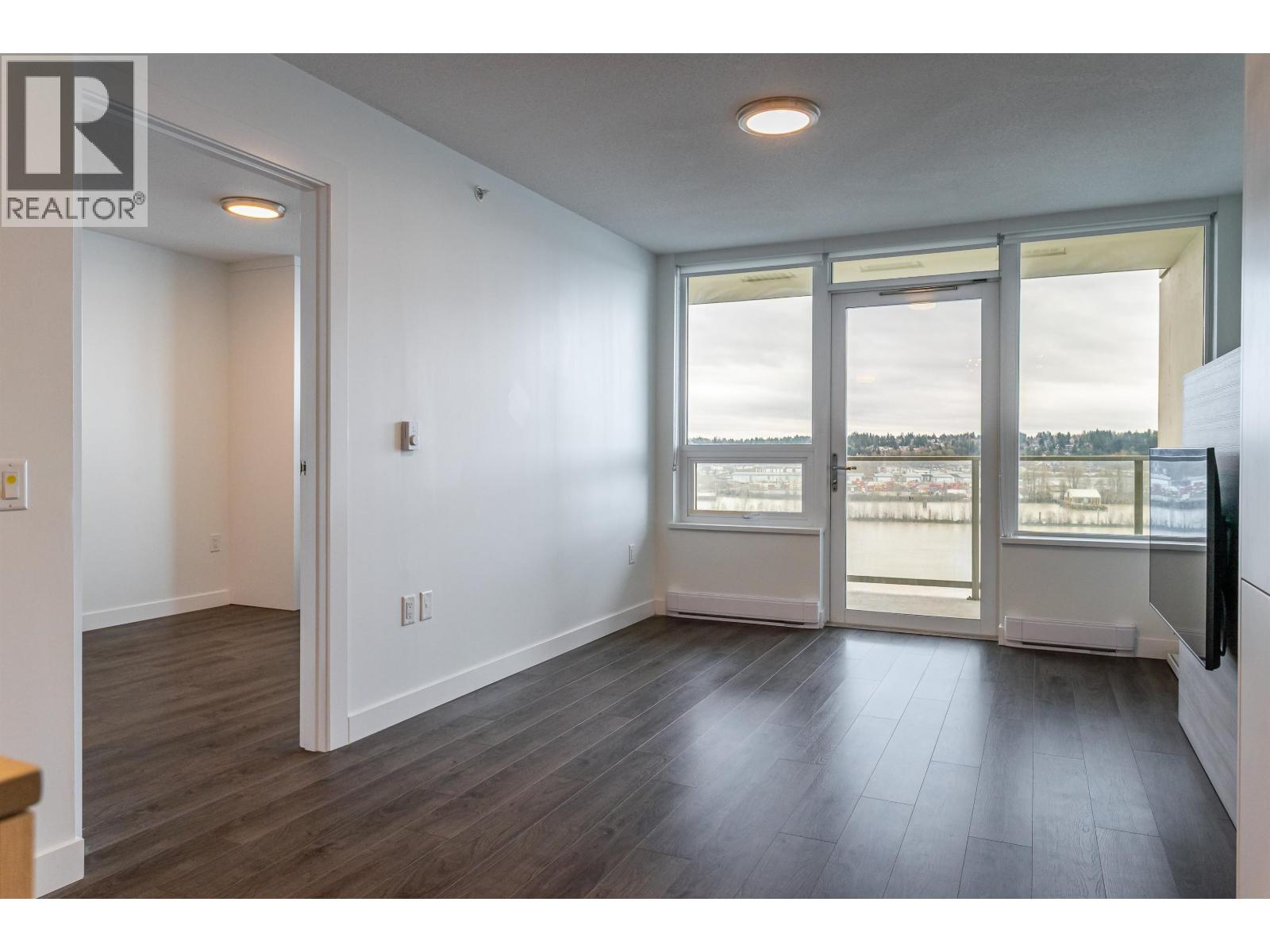 1310 988 QUAYSIDE DRIVE, New Westminster