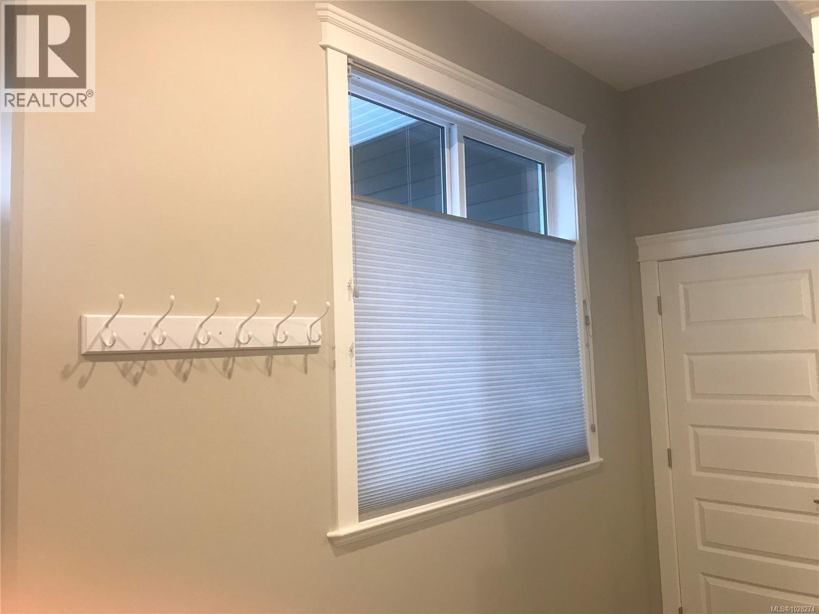 916 HANINGTON RD - 75