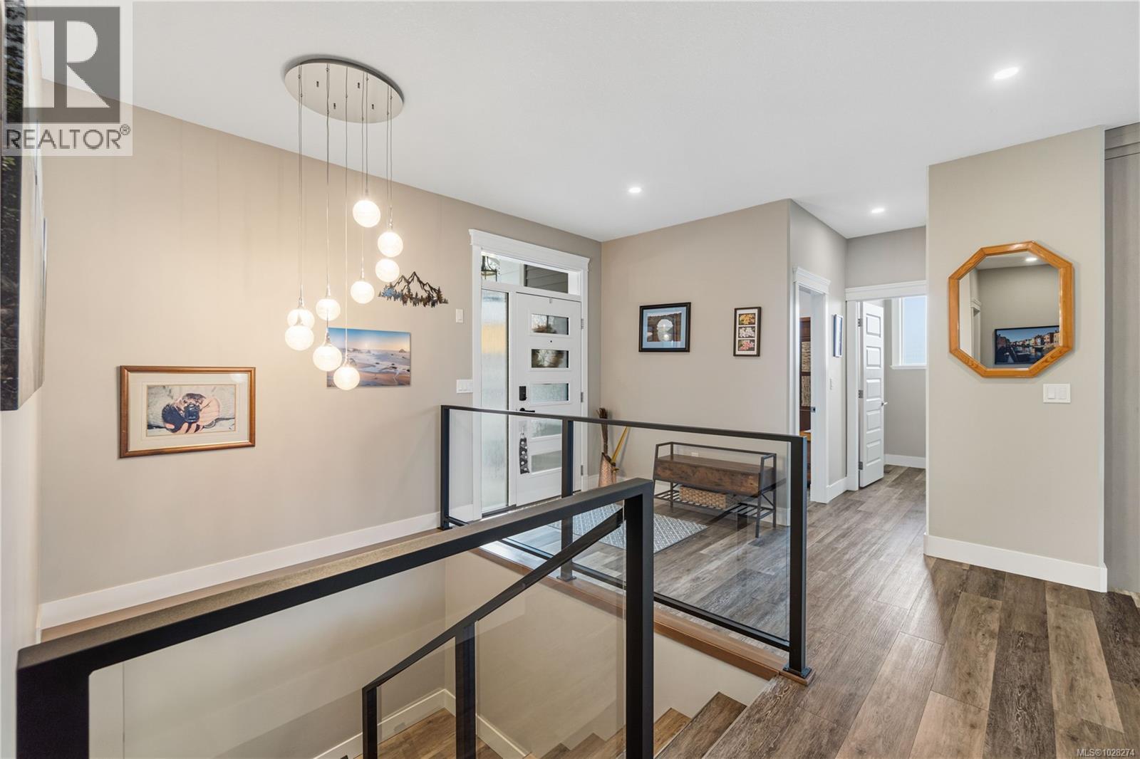 916 HANINGTON RD - 27