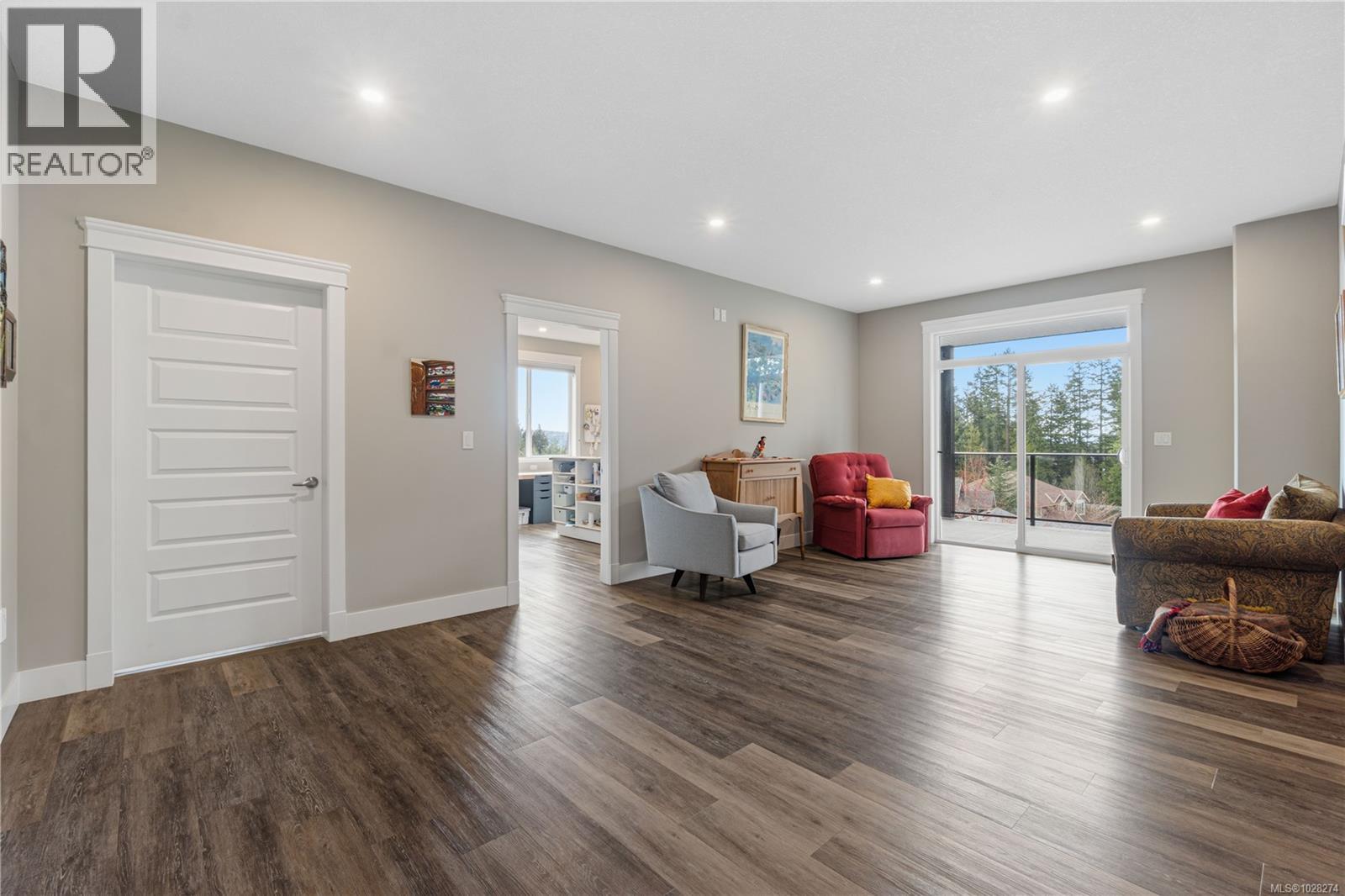 916 HANINGTON RD - 49