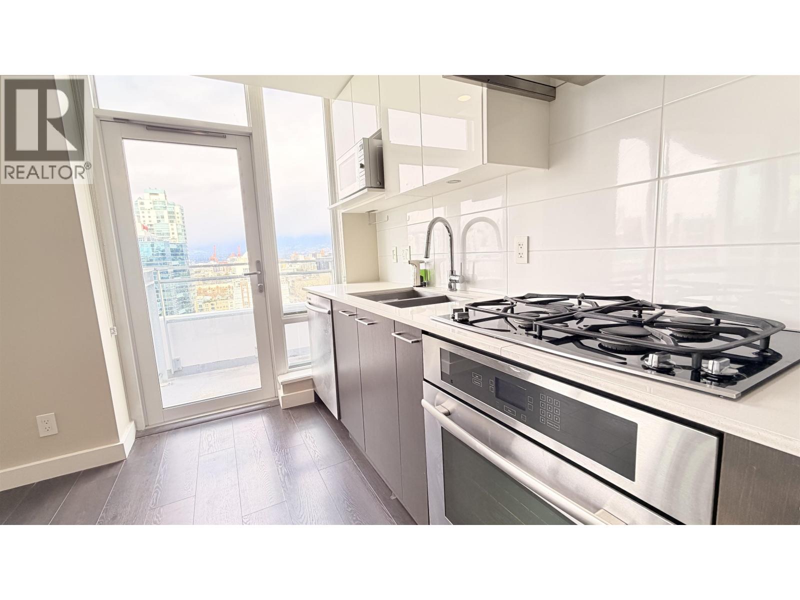 2015 1618 QUEBEC Street - photo 2