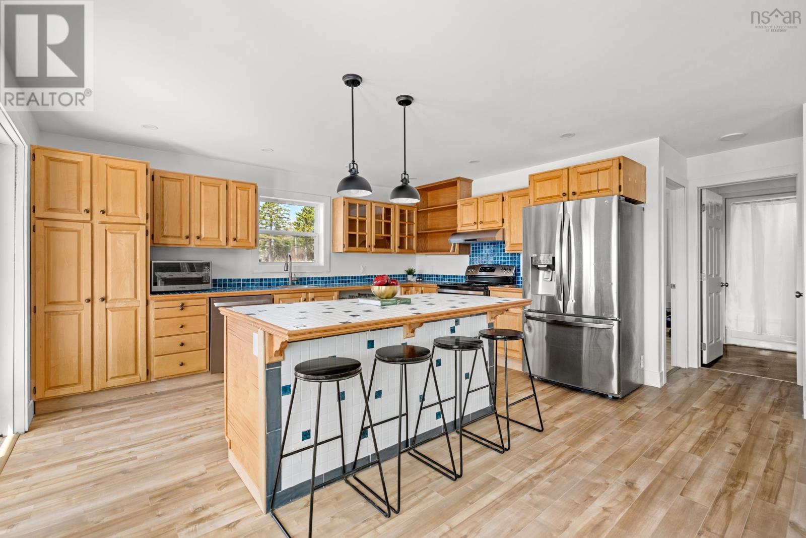 Property 11 of 49 of 24986 Highway 7