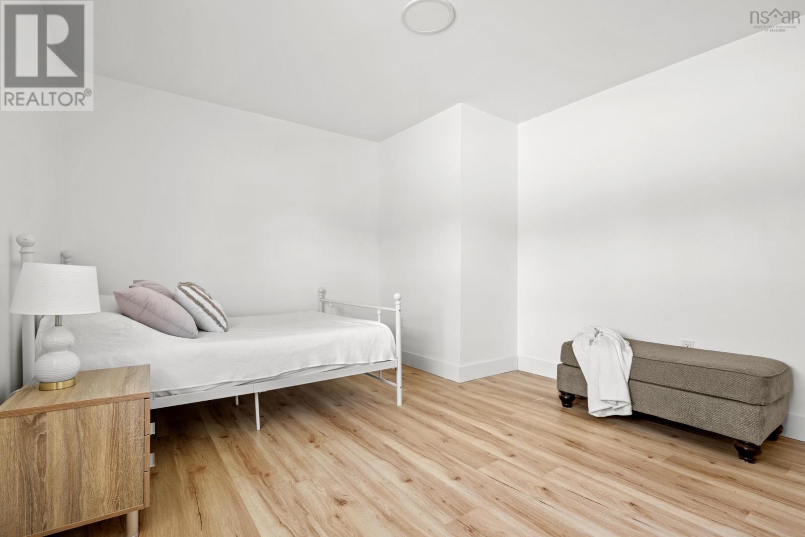 Property 21 of 49 of 24986 Highway 7