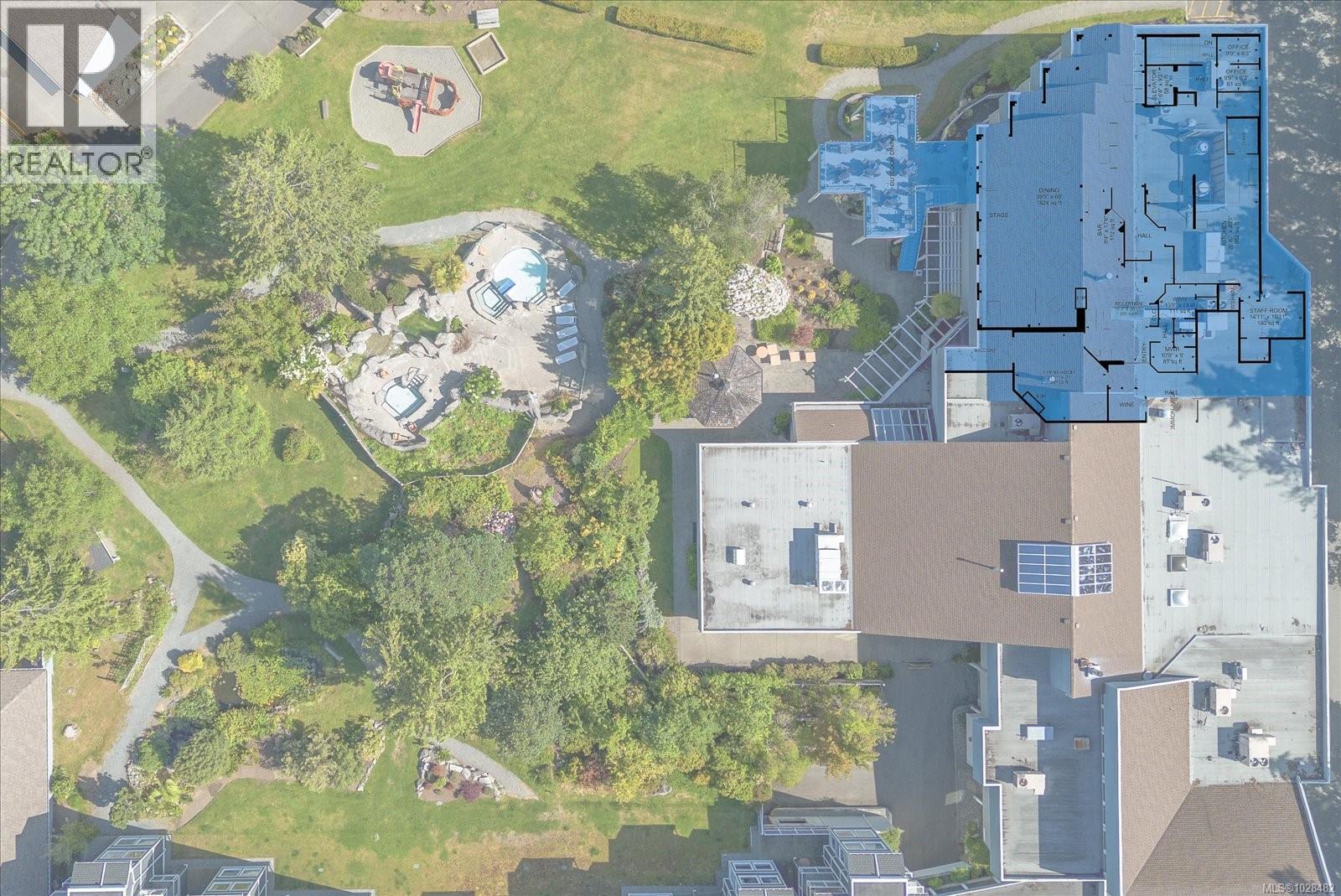 1 1600 Stroulger Rd, Nanoose Bay