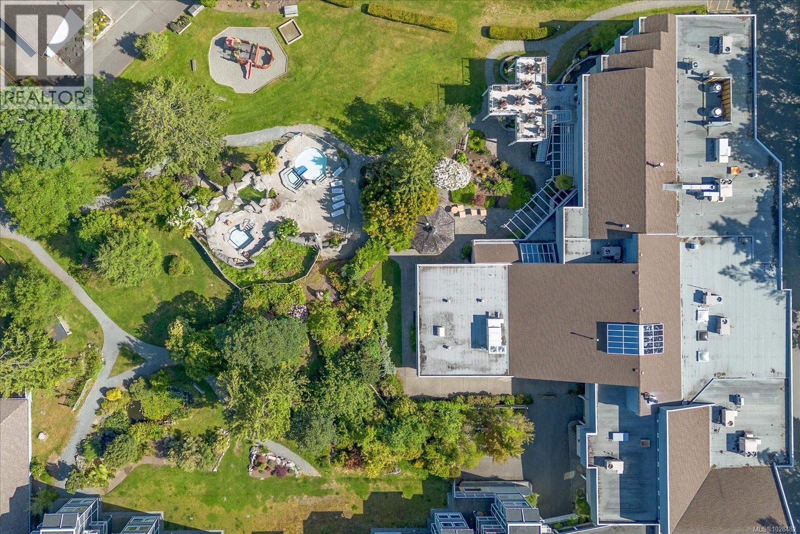 1 1600 Stroulger Rd, Nanoose Bay