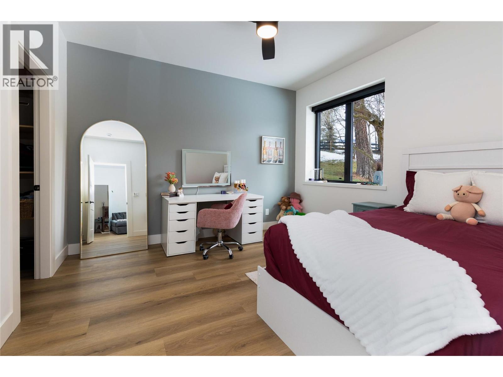 10202 Kalamalka Road - 22