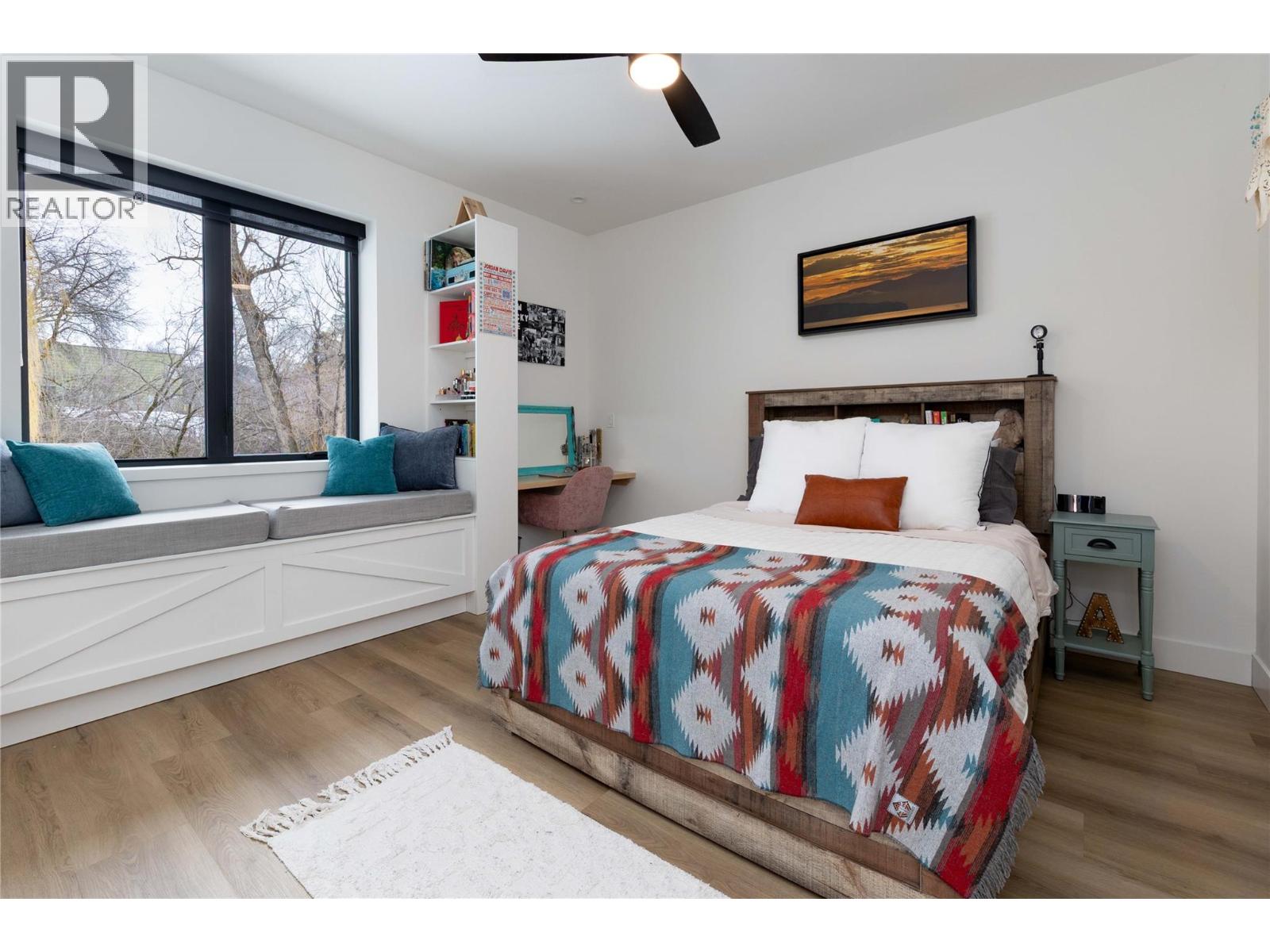 10202 Kalamalka Road - 23