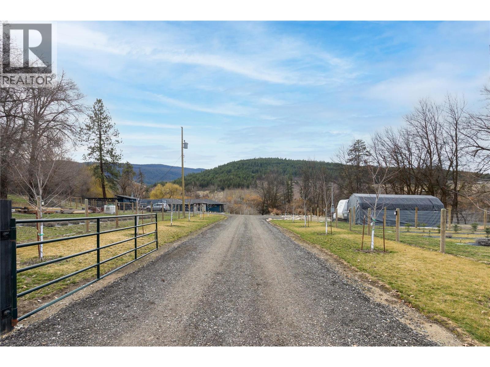 10202 Kalamalka Road - 45