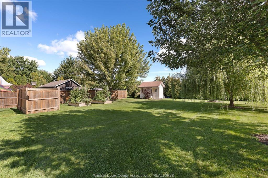 229 IRWIN AVE, Essex, Ontario, N8M2T5 — Photo 32