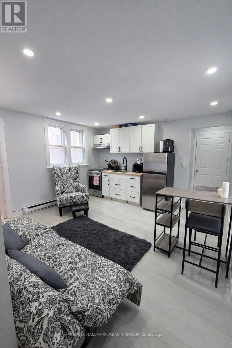 514 BAY STREET - 16