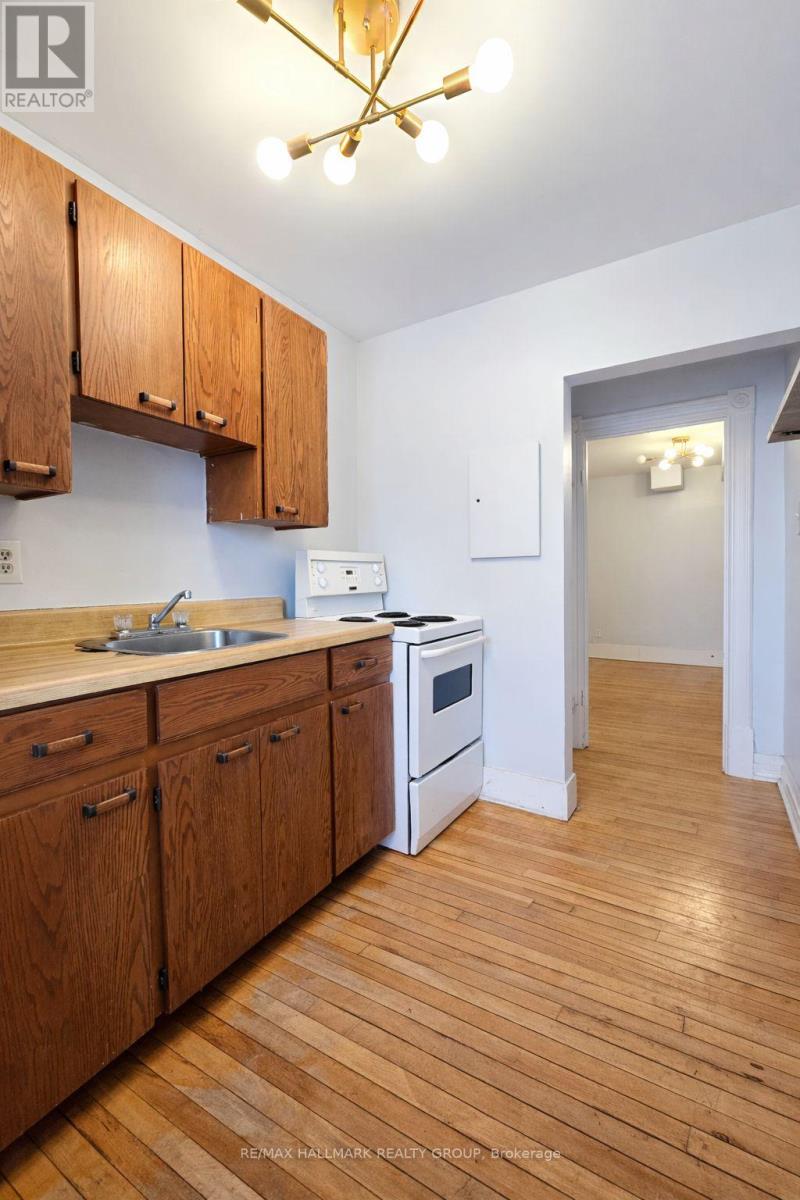514 BAY STREET - 7