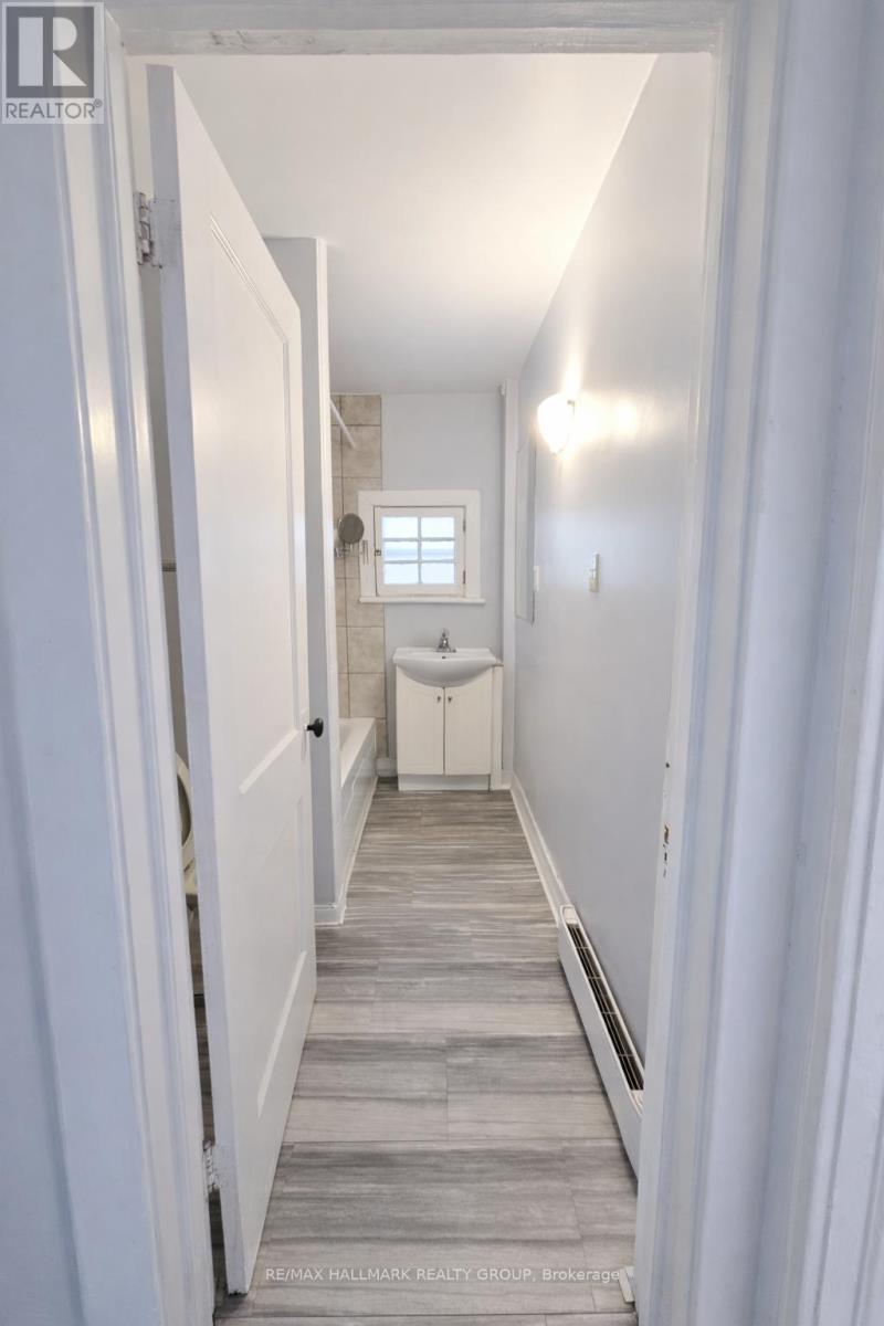 514 BAY STREET - 8