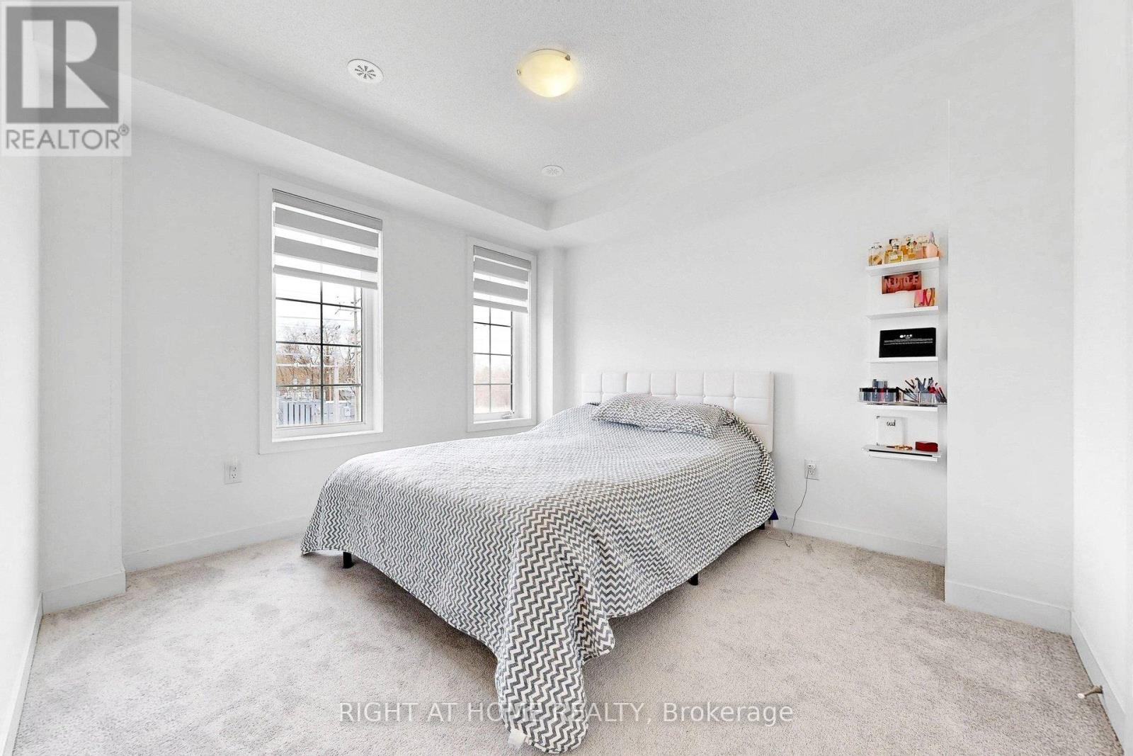 7 SELFRIDGE WAY - 20