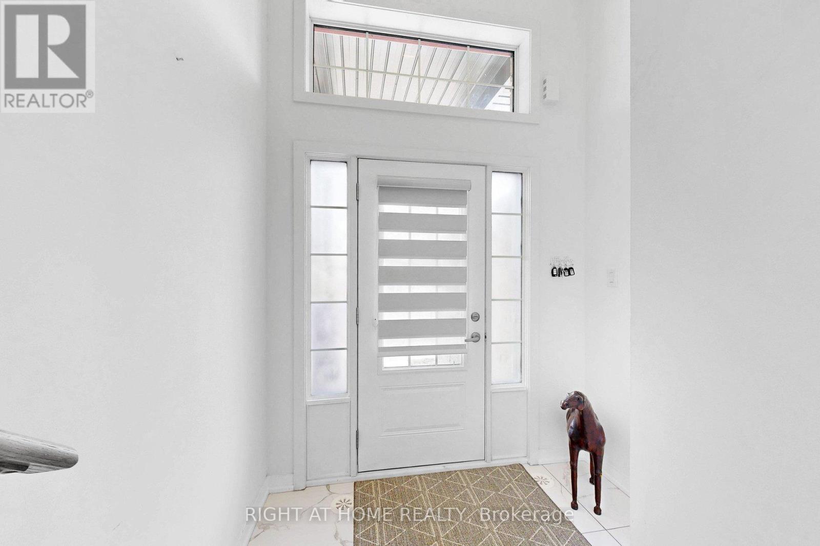 7 SELFRIDGE WAY - 3
