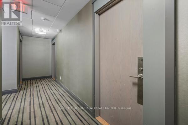 #709B 9090 YONGE STREET - 3