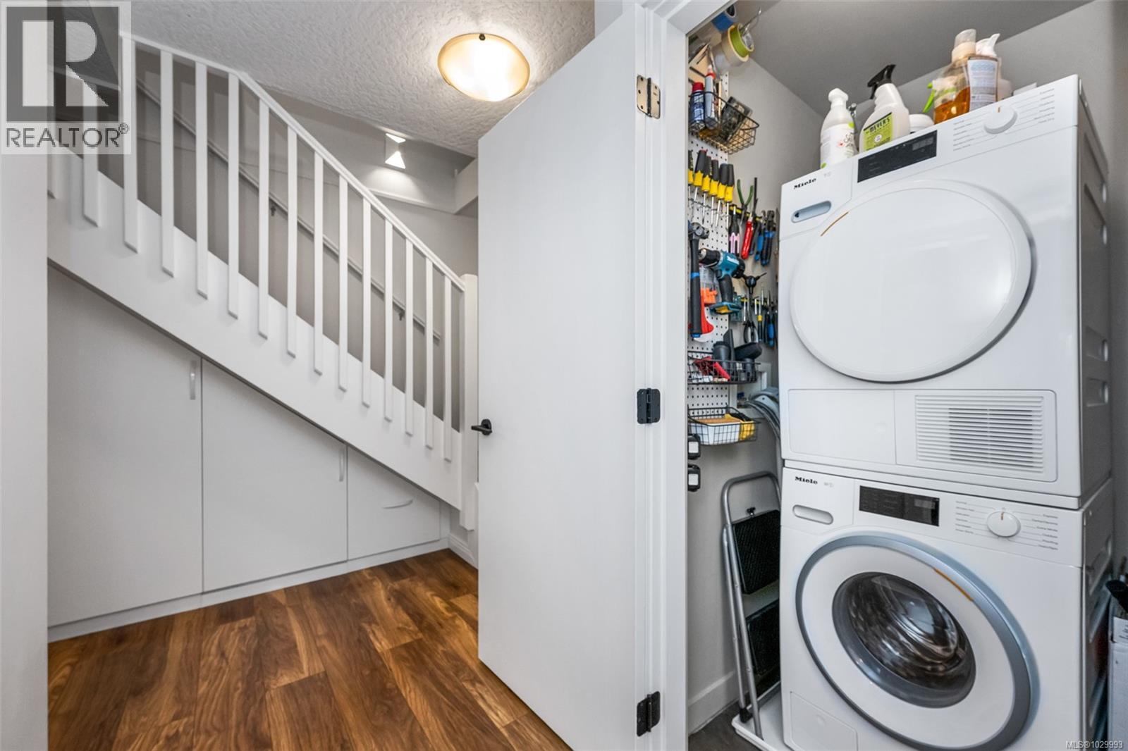 #509 1030 YATES ST - 17