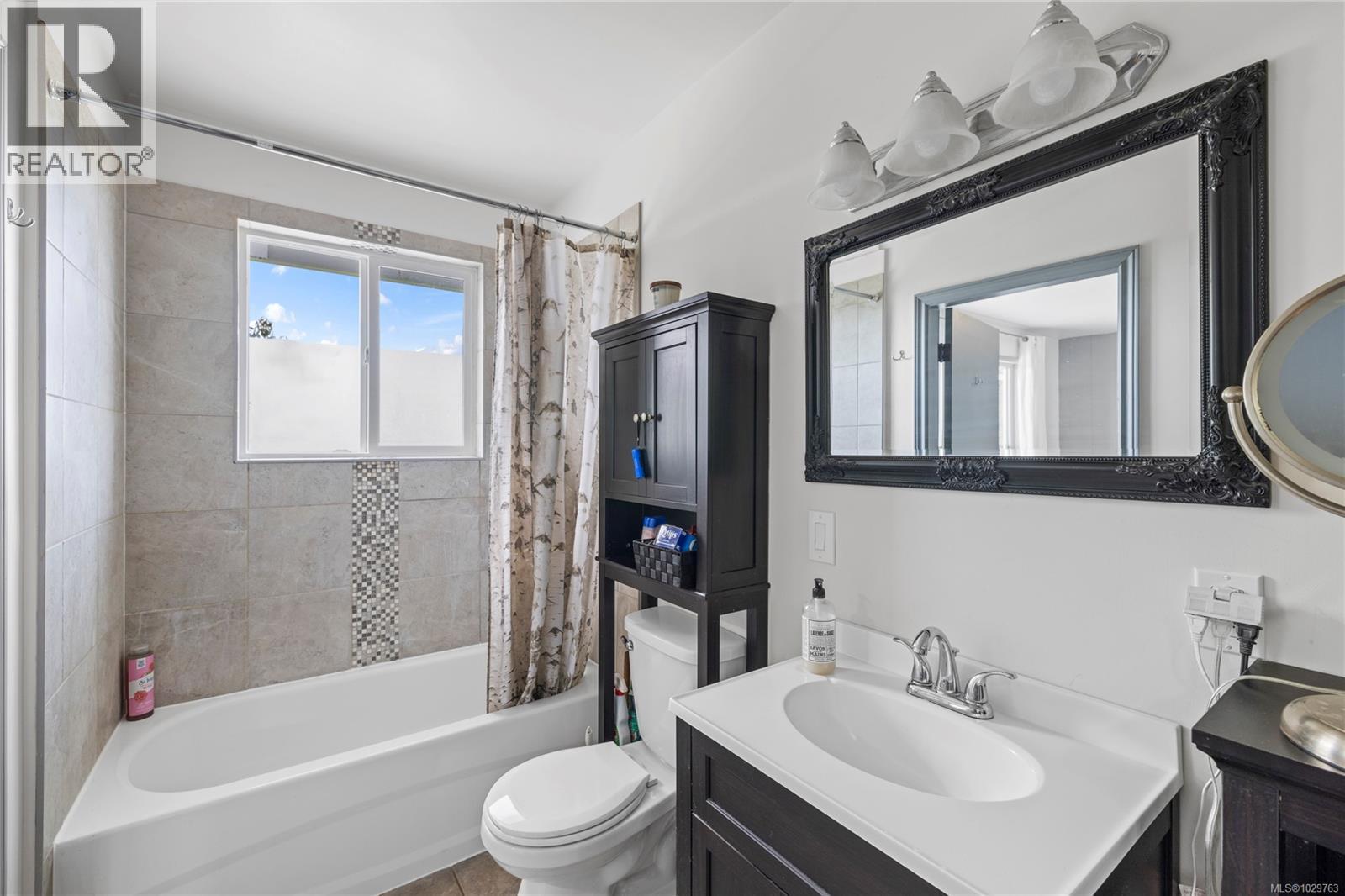 1968 ESTEVAN RD - 19