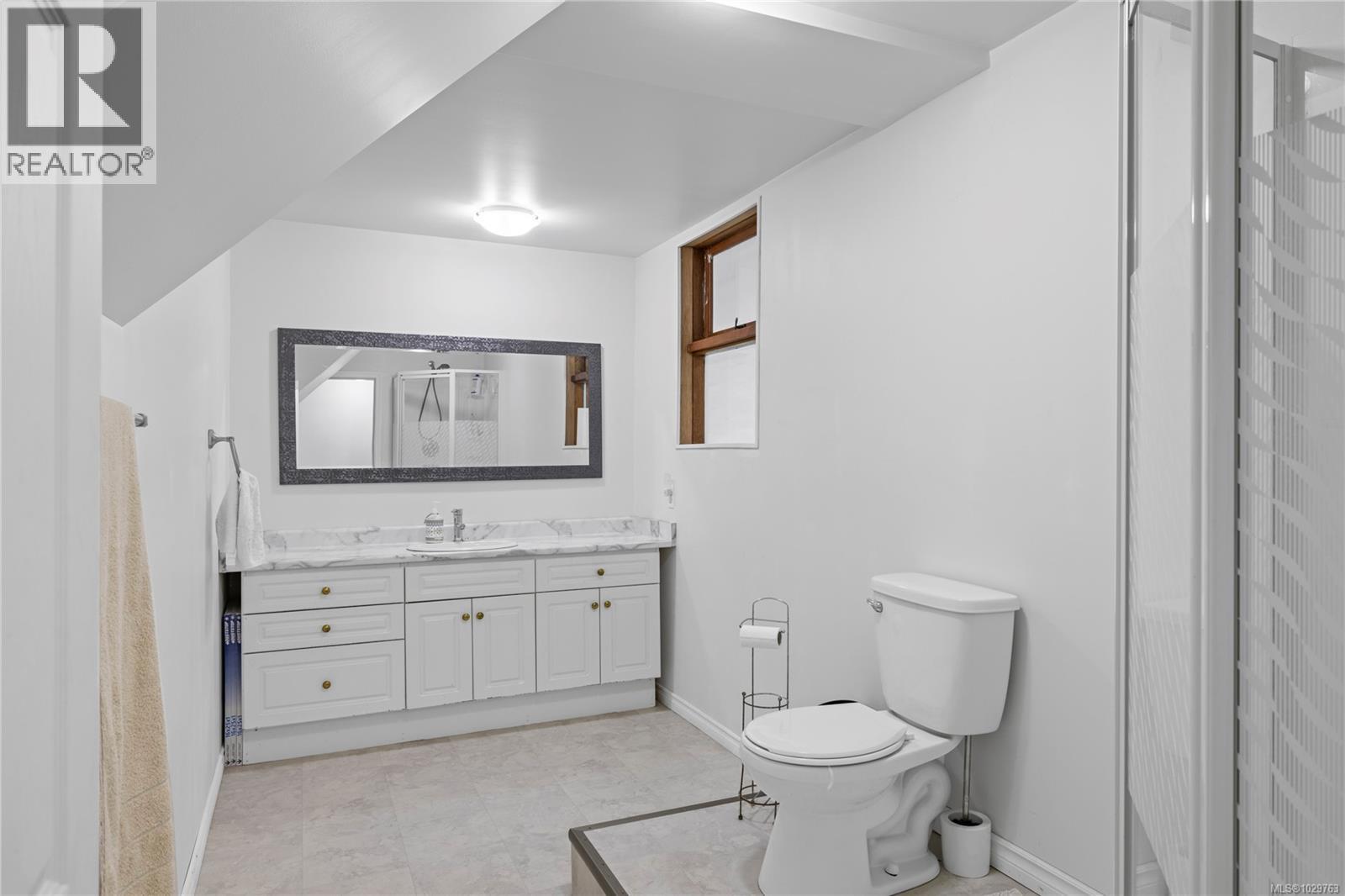 1968 ESTEVAN RD - 27