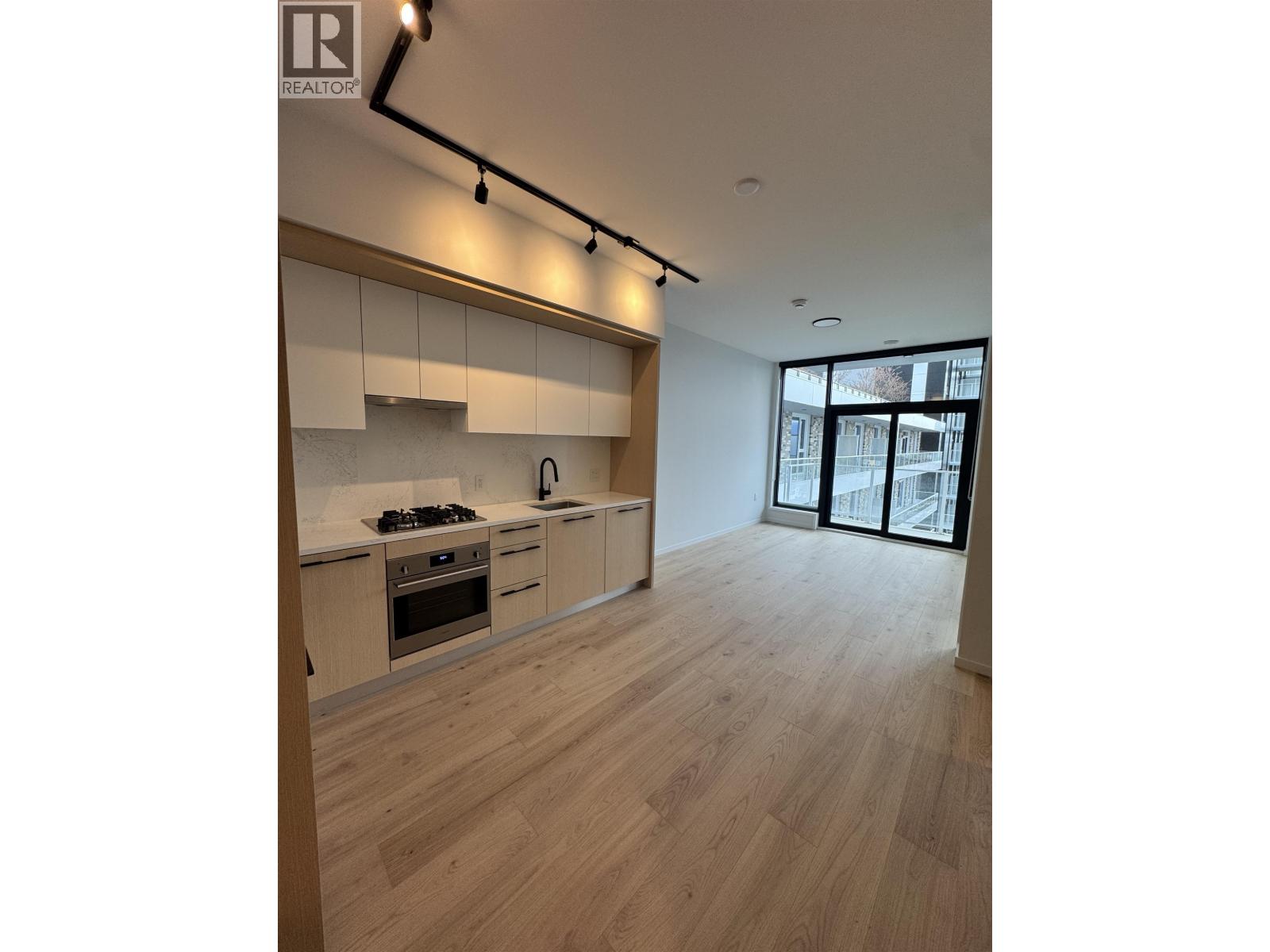 55X 5189 EARLES Street - photo 2